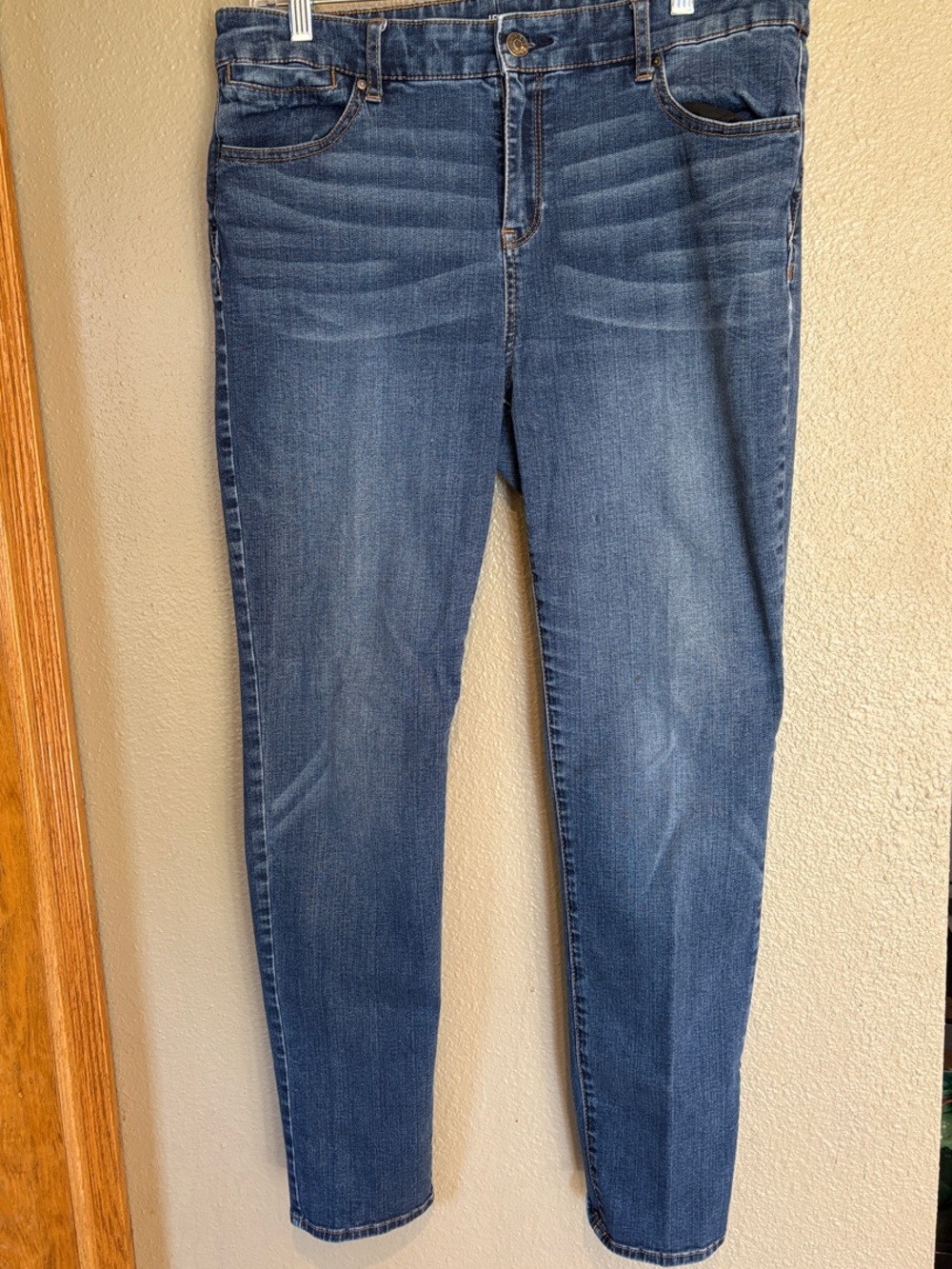 Chico's Size 2 (12-14) Skinny Jeans in Dark Blue Wash